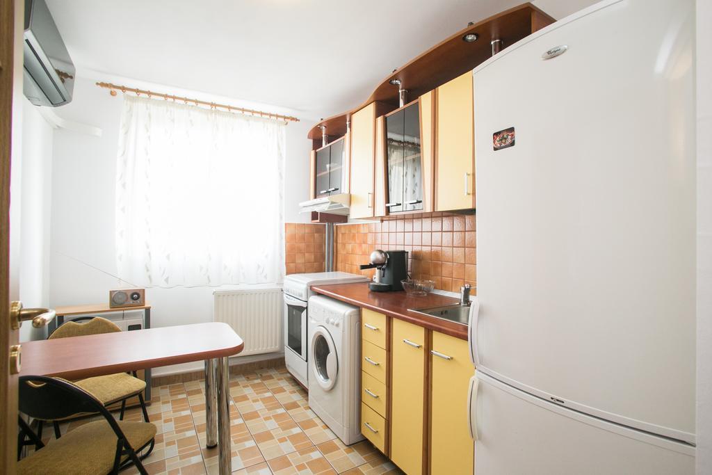 Sky Residence Bucharest Room photo