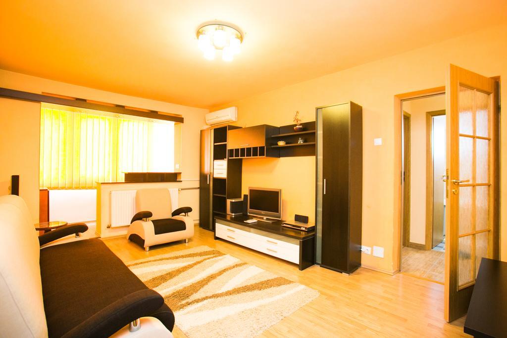 Sky Residence Bucharest Room photo